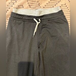 🖤 Vuori Lounge Pants – Ultra Soft & Comfy